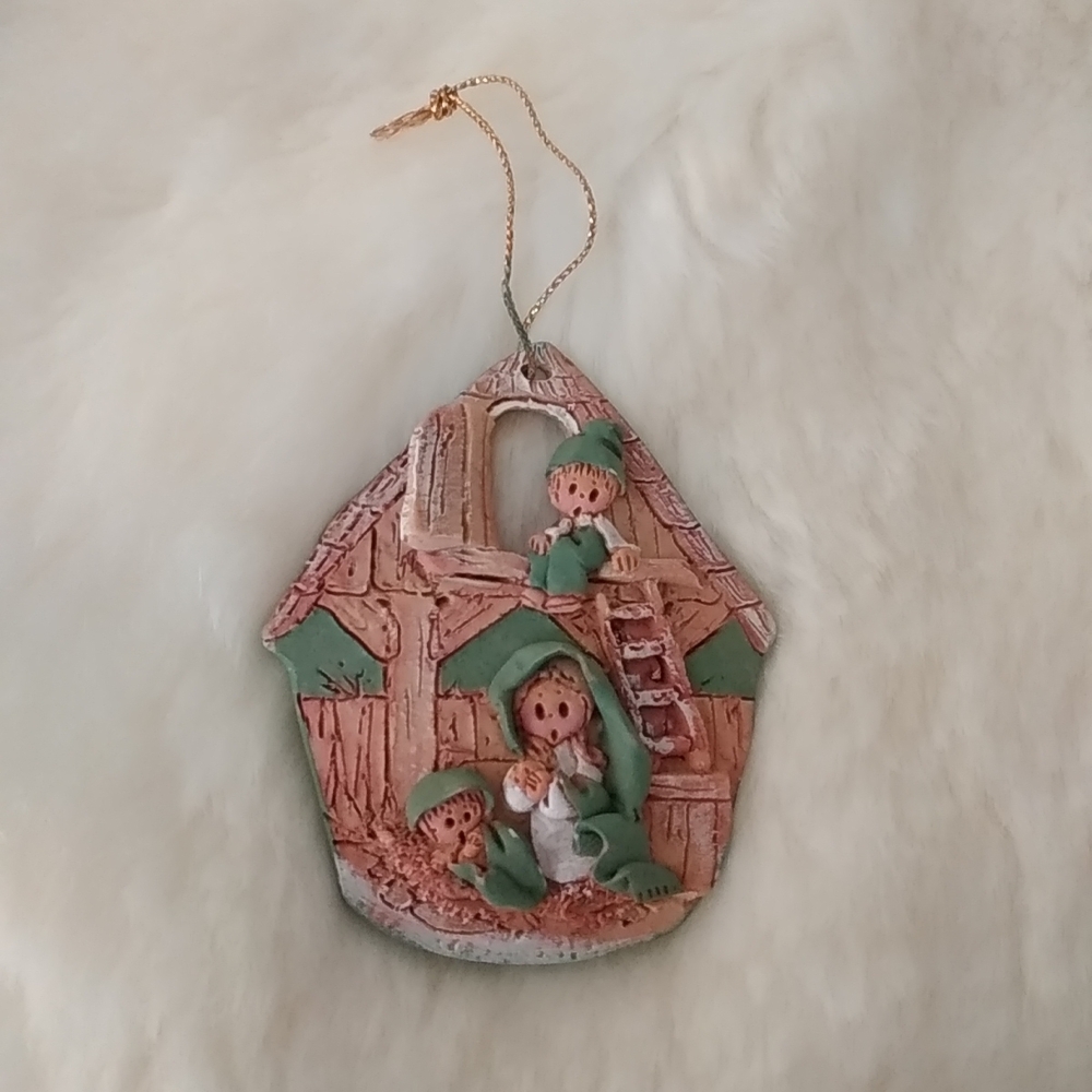 Charming Vintage Holiday Nativity Scene Christmas Ornament